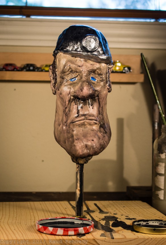 I'm still working on the eyes and getting the layer of coal dust right.